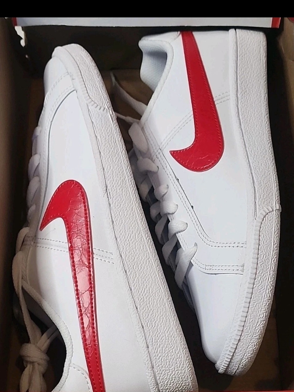 Nike Court Royale Women's Shoe Size 7 In White And Collegiate Red - Picture 2 of 8